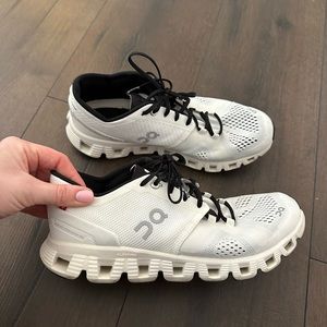 Women's On Cloud Shoes